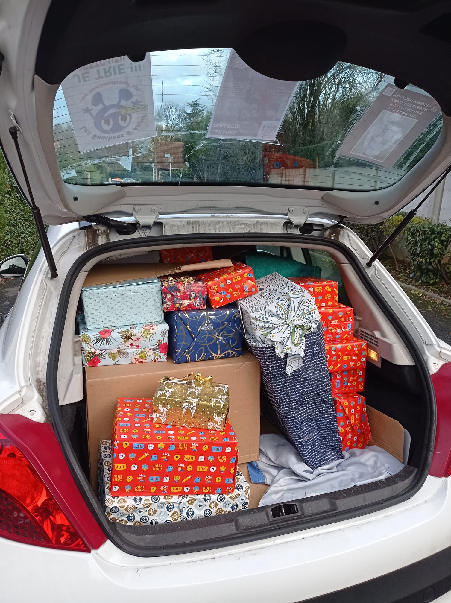 boites cadeaux noel voiture